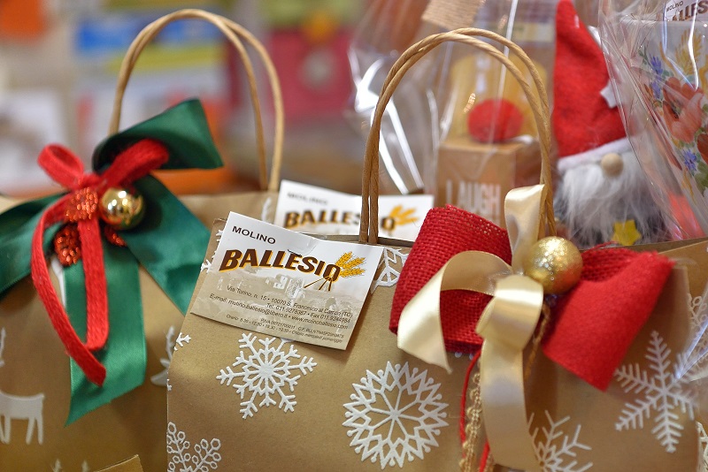 pacchi natale Mulino Ballesio 2019 pacco di regalo Molino Ballesio